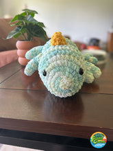 Load image into Gallery viewer, Handmade Crochet Chameleon FramsChams Plushie